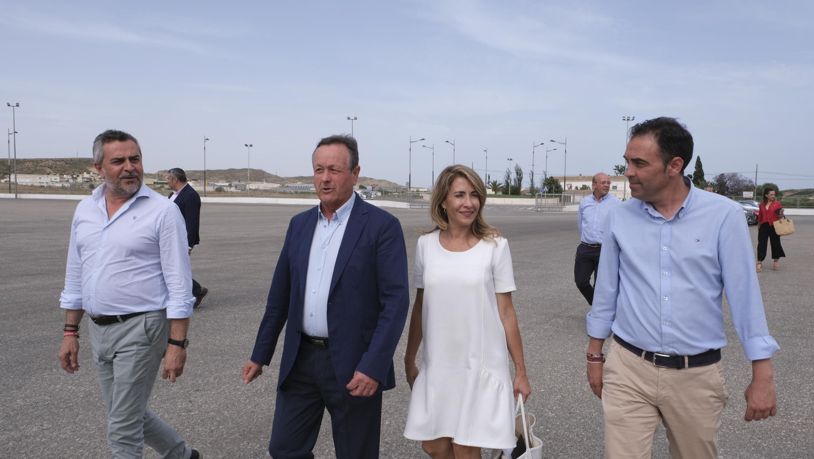 Imágenes de la visita de la Ministra Raquel Sánchez a Transportes J. Cano, en Antas