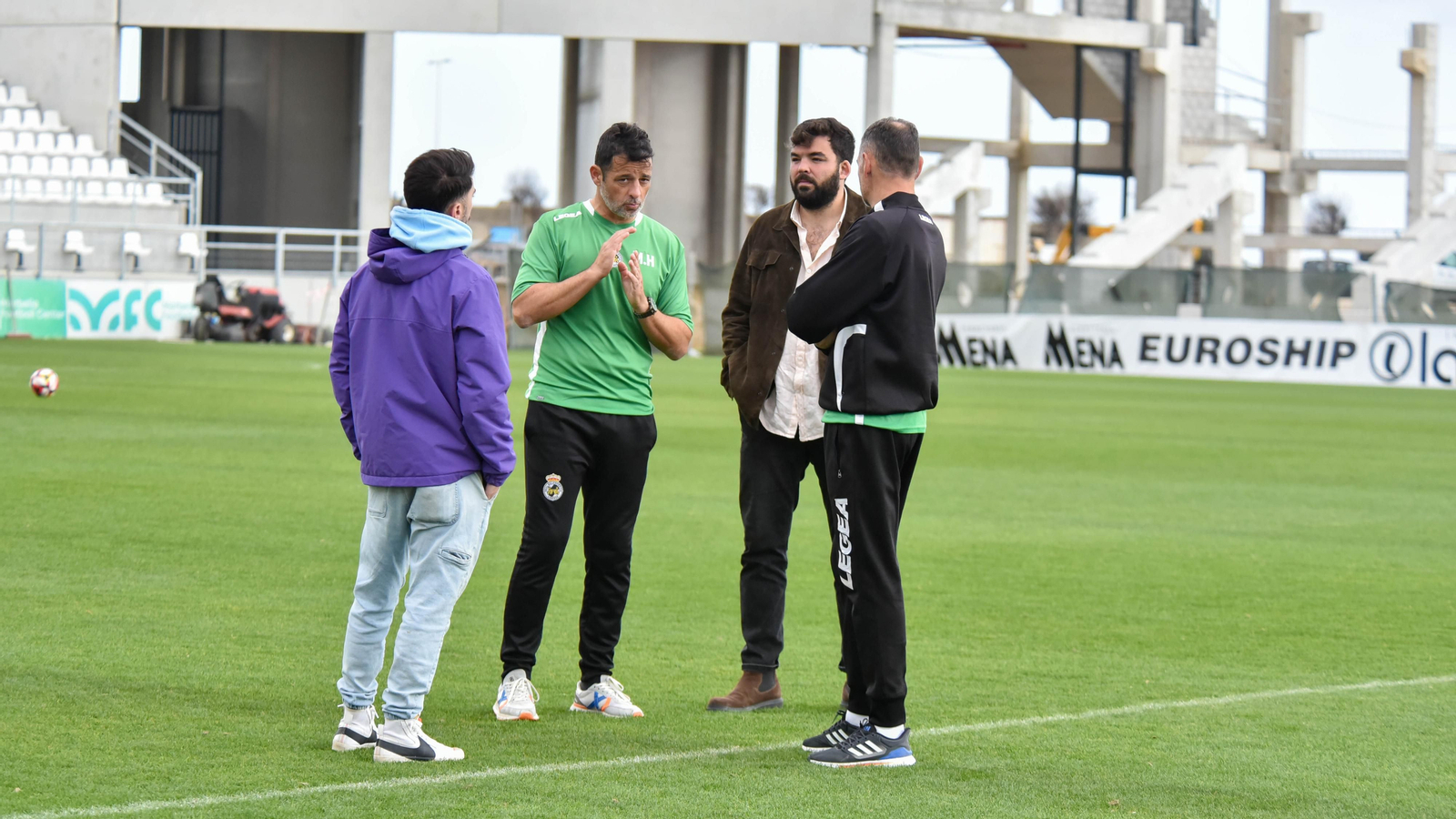 Las fotos del primer entrenamiento de Moi Parra con la Balona