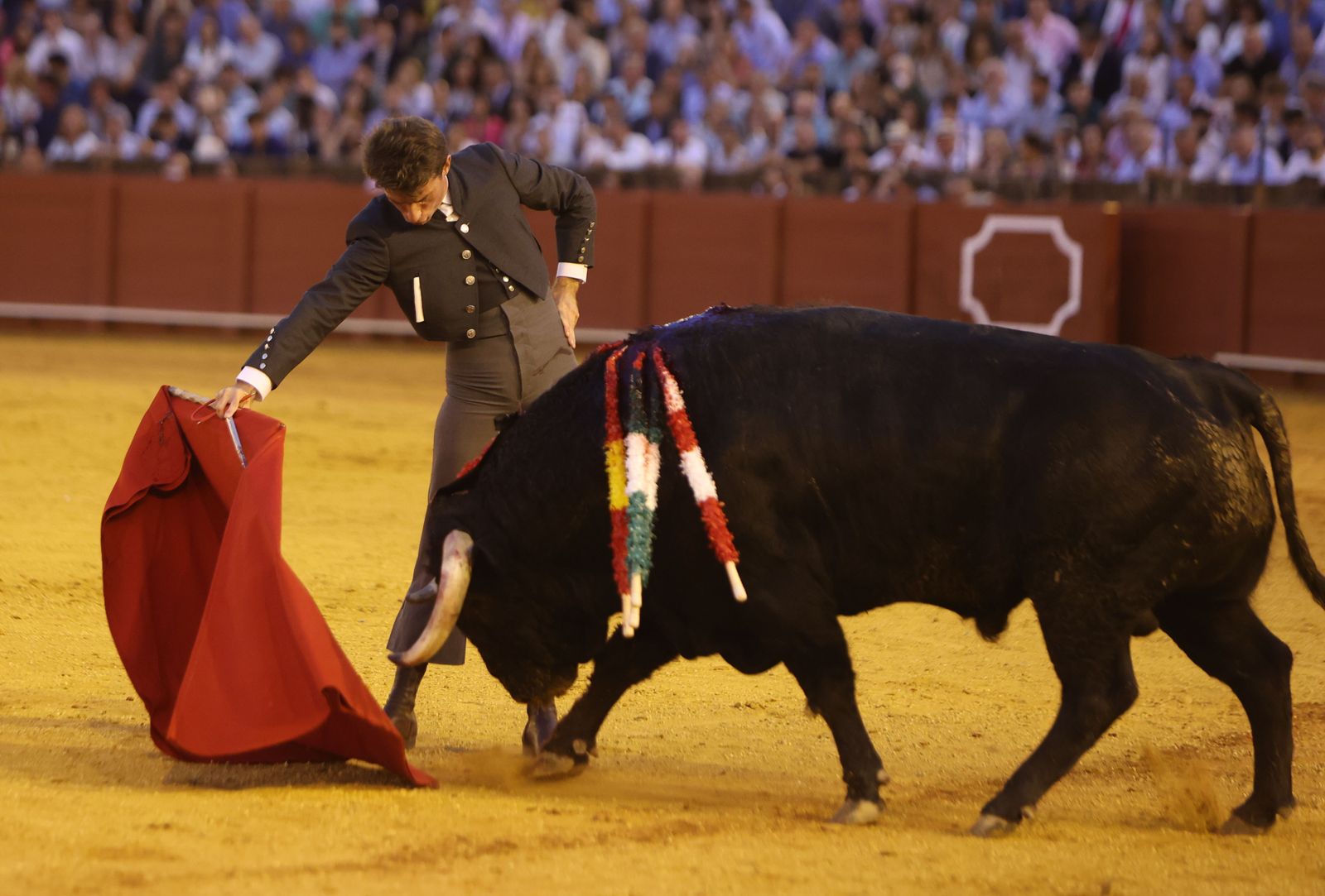 Fotos del Festival taurino a beneficio de l de la Hermandad del Rocío de Triana y de la Fundación Alalá