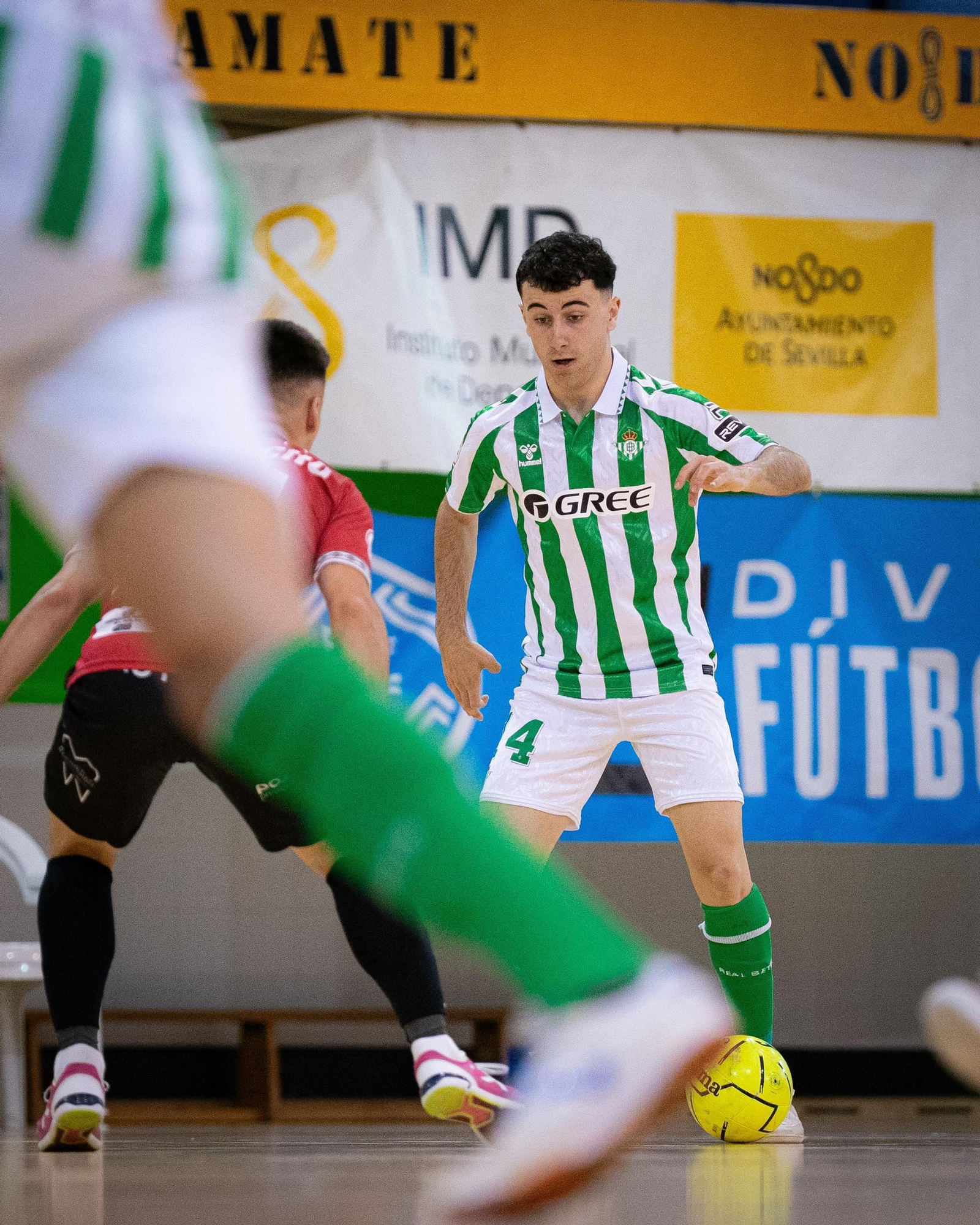 Un homenaje a la corta e intensa trayectoria del Betis Futsal, en imágenes