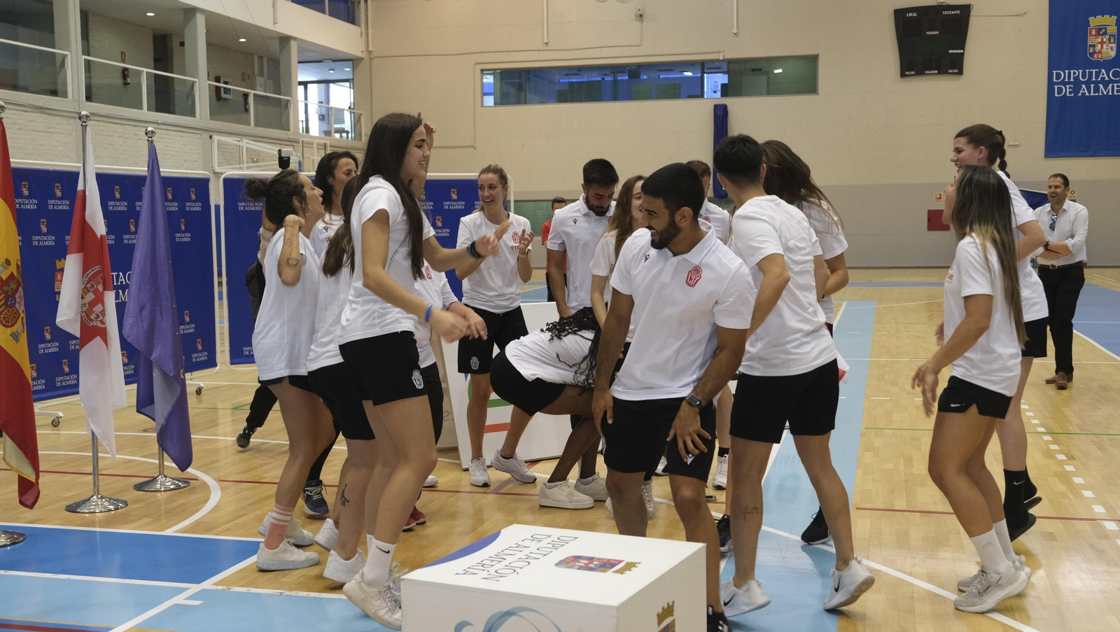 Imágenes del ascenso del ISE Costa de Almería a la Liga Femenina Challenge de Baloncesto