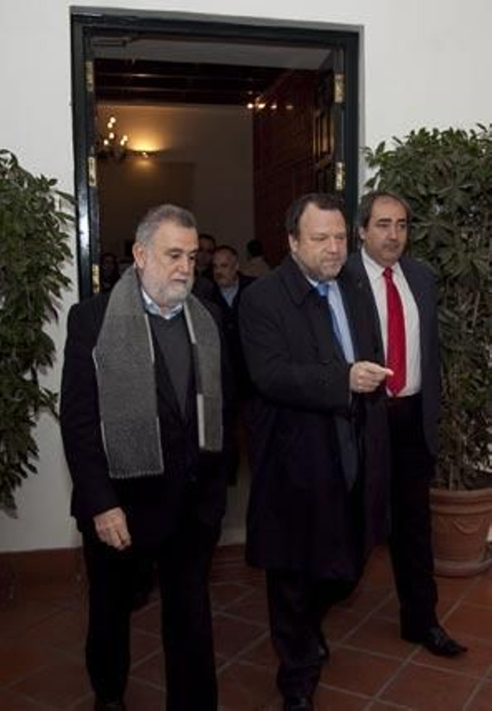 La Fundación DeSevilla denuncia a Monteseirín y Torrijos por cinco delitos