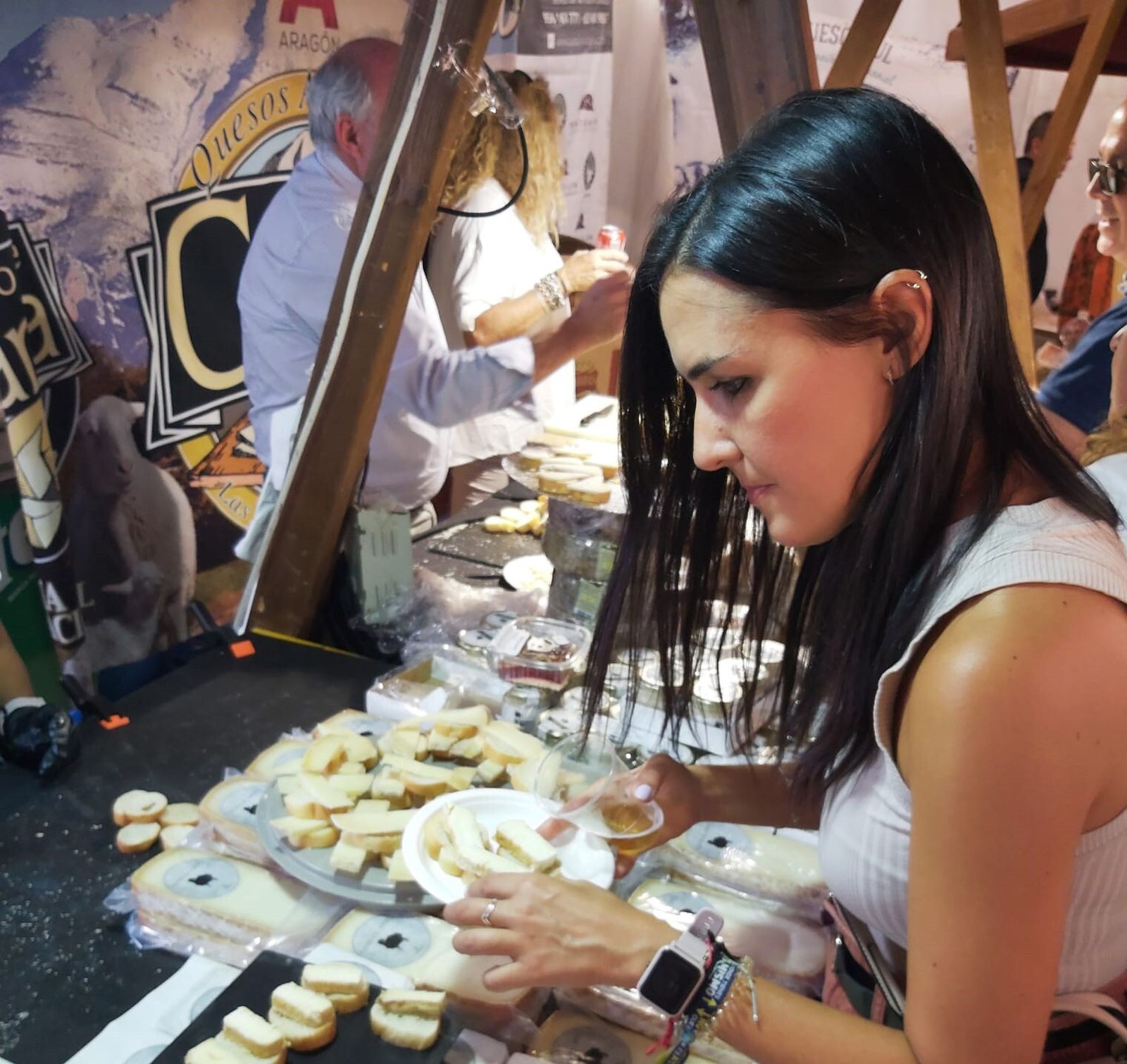 Un viaje fotográfico por la Fiesta del Queso de Zuheros