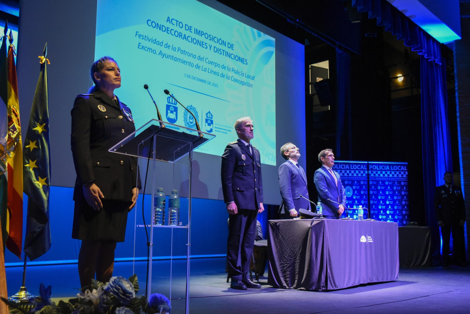 Fotos de la entrega de reconocimientos a la Policía Local de La Línea por el día de la Inmaculada