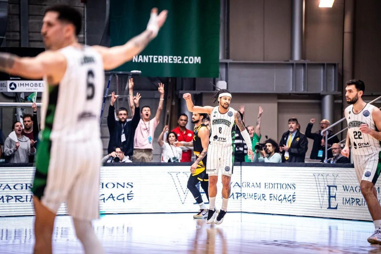 Nanterre gana al AEK de Atenas y habrá tercer partido (82-70)