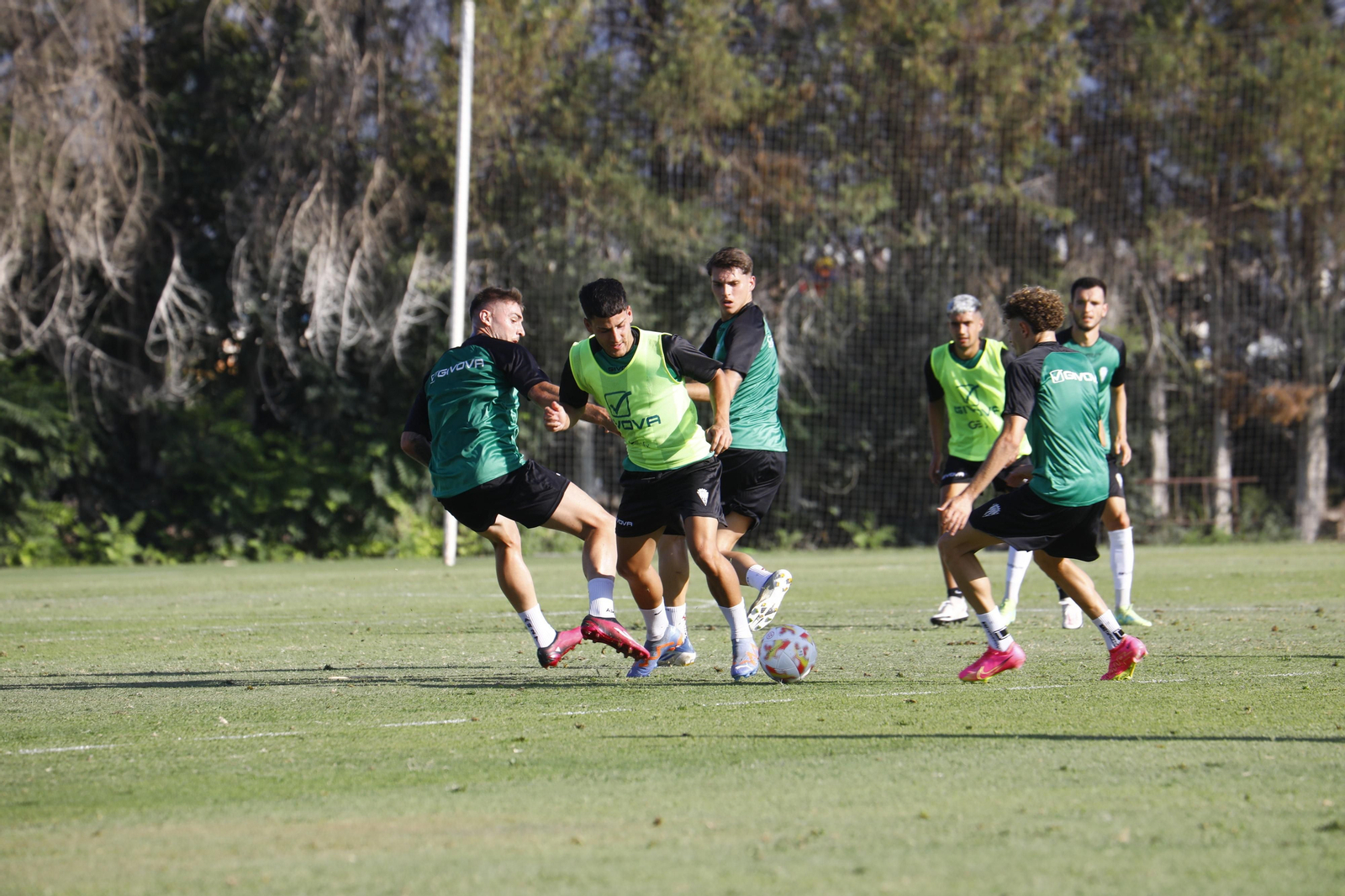 El triunfo del Córdoba CF ante su filial, en imágenes