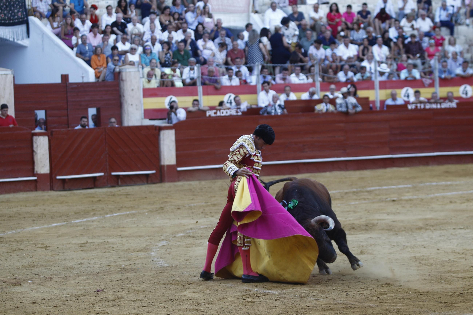 Las mejores imágenes de los toreros Fortes, Juan Ortega y David de Miranda en la Feria de Almería 2025