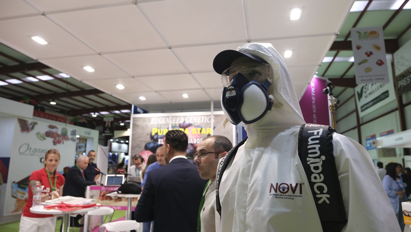 Imágenes del primer día de Expolevante Níjar.