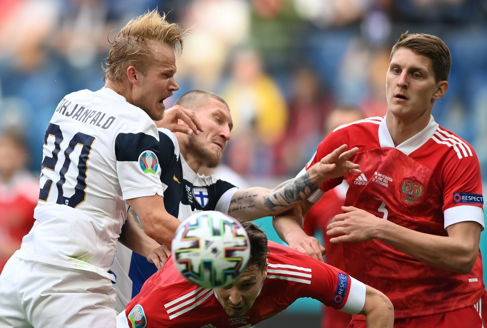 Un lance del encuentro disputado entre finlandeses y rusos en San Petersburgo.