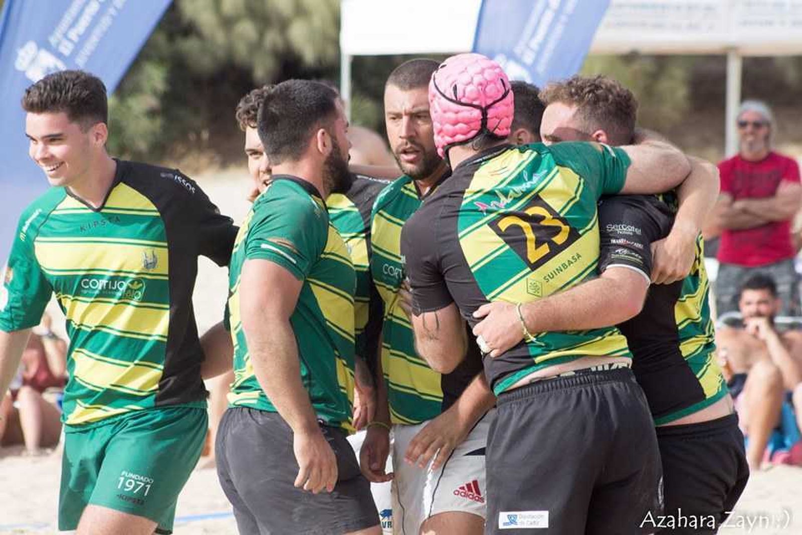 Los portuenses celebran su victoria en la final sénior contra el Cruxe.