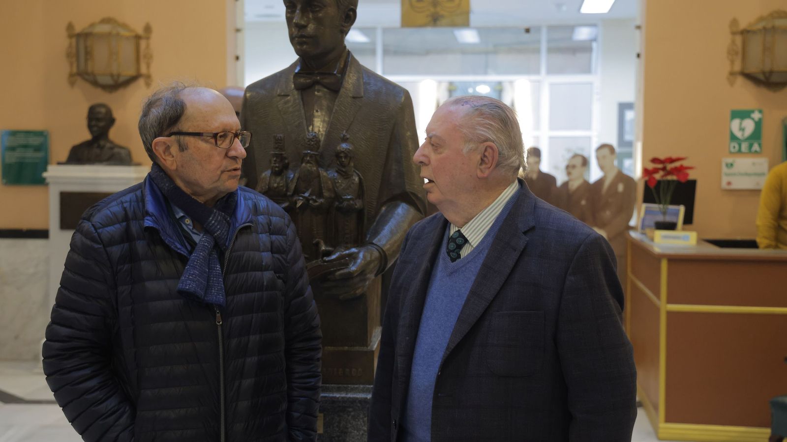 Luis Navarro con Bartolomé Segura, catedrático de Latín.