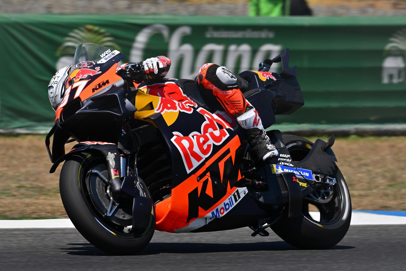 Las fotos del primer triunfo de Marc Márquez en la temporada