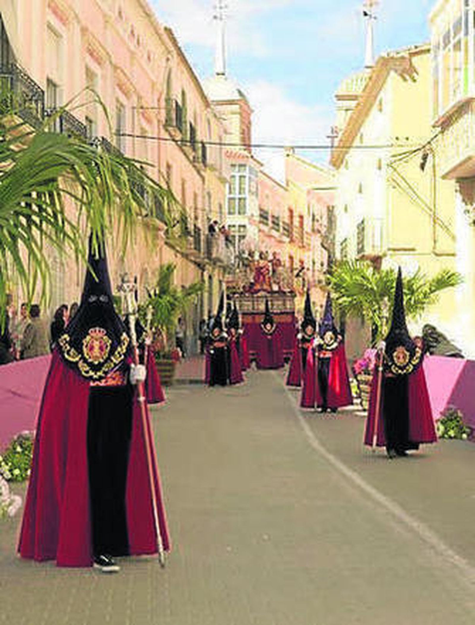 Calle El Pilar en Viernes Santo.