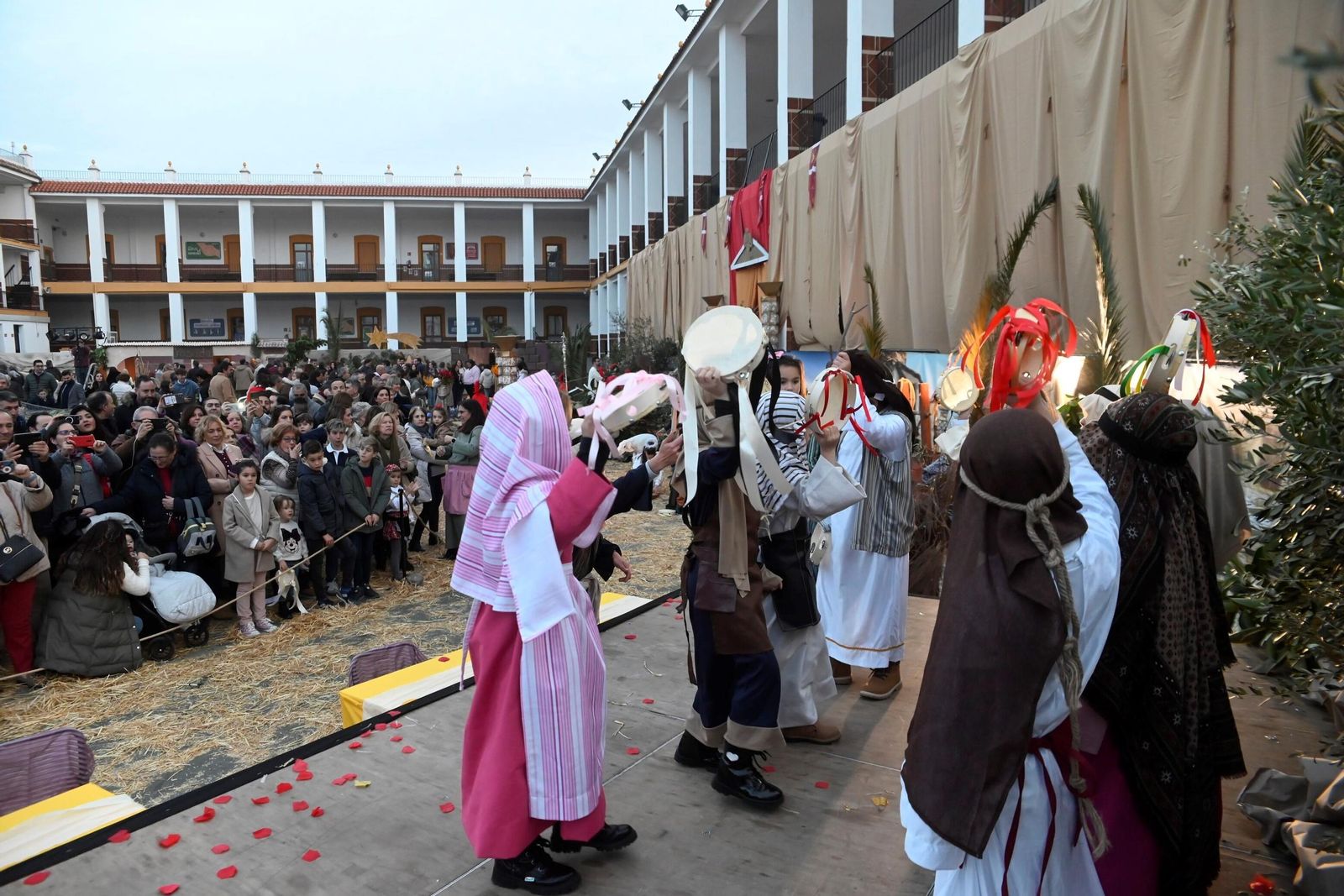 Las mejores imágenes del belén viviente de Salesianos de Córdoba