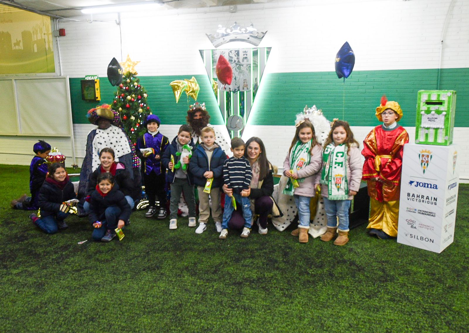 Las mejores fotos de la recepción del Córdoba CF a los Reyes Magos en El Arcángel