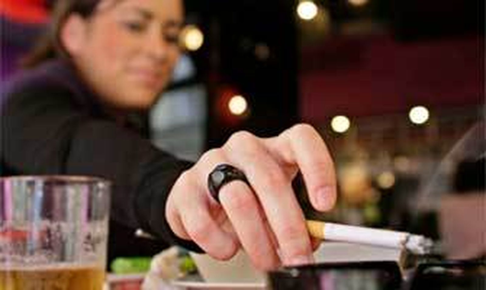 La UE da luz verde a la nueva directiva sobre el tabaco