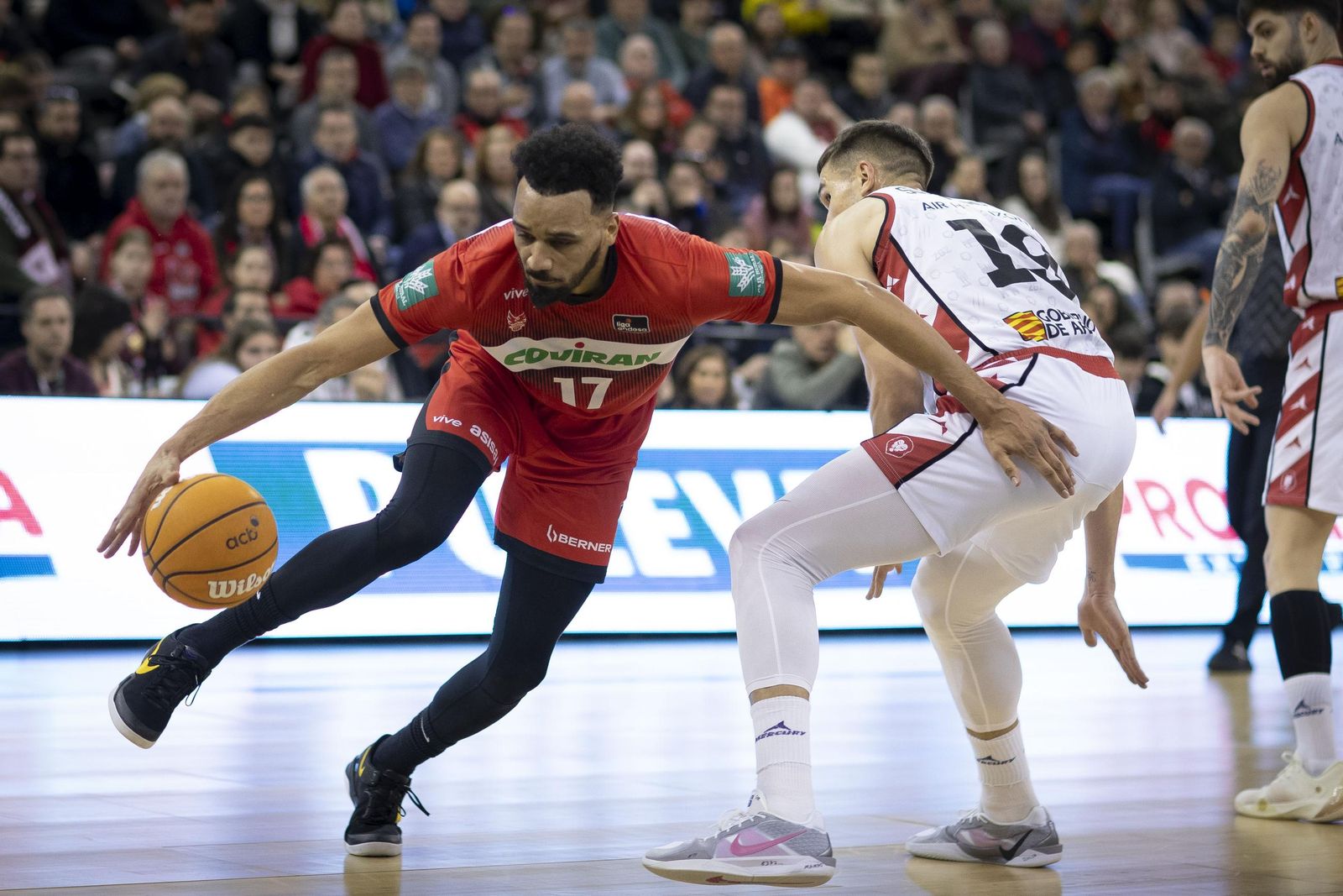 Amine Noua en el duelo ante el Zaragoza.