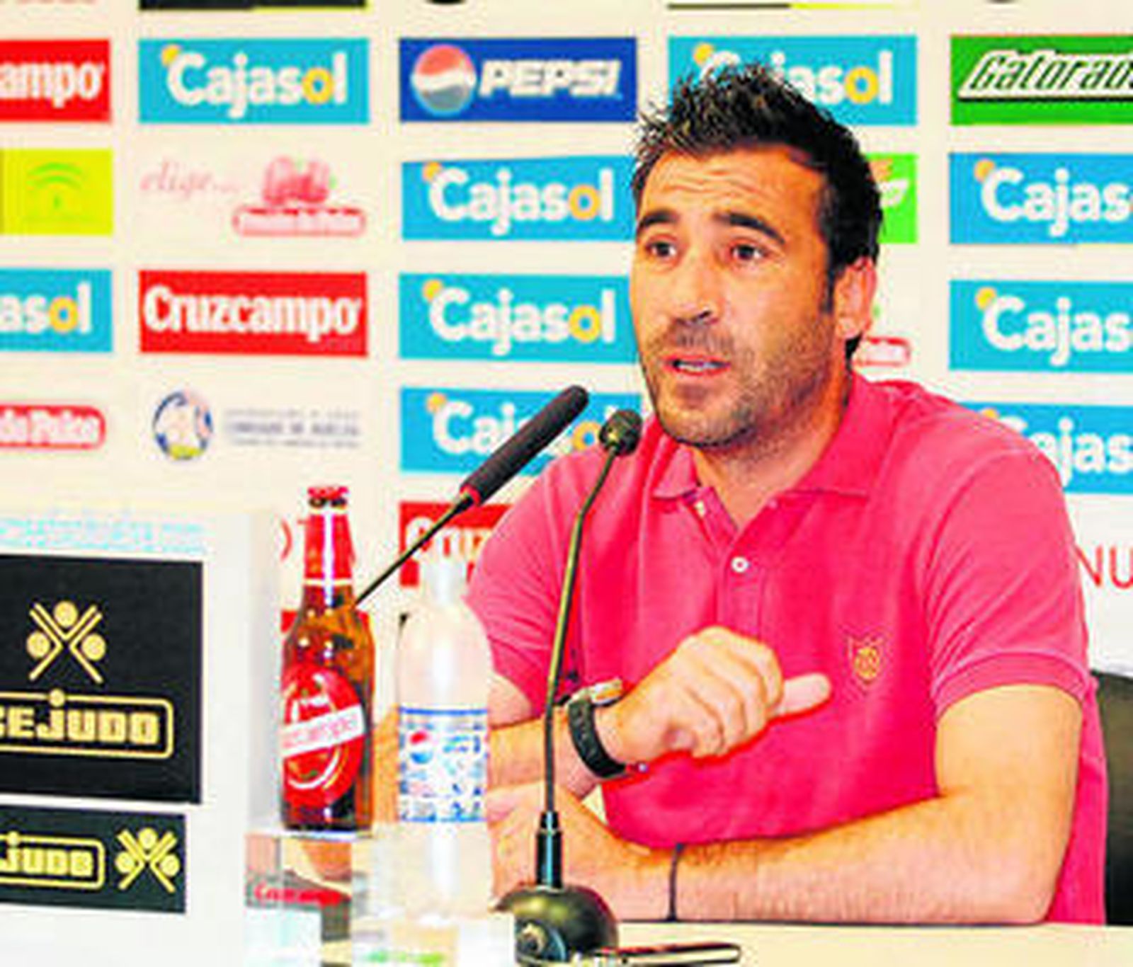 Raúl Agné, durante su etapa en el Recreativo de Huelva.