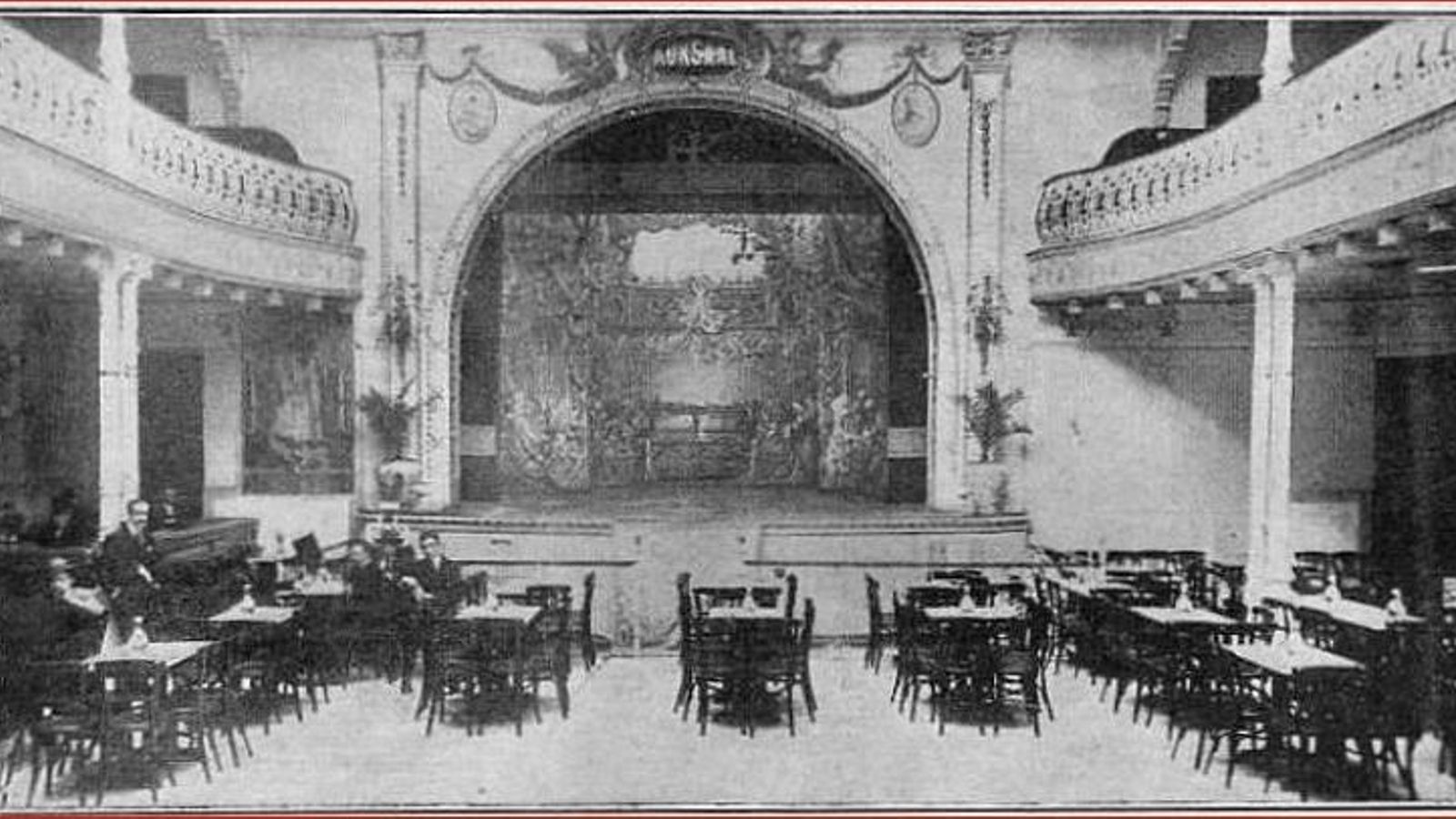 1. Sala de espectáculos del Kursaal Internacional de Sevilla, 1924. FOTO: Pérez Romero. 1. Sala de espectáculos del Kursaal Internacional de Sevilla, 1924. FOTO: Pérez Romero.