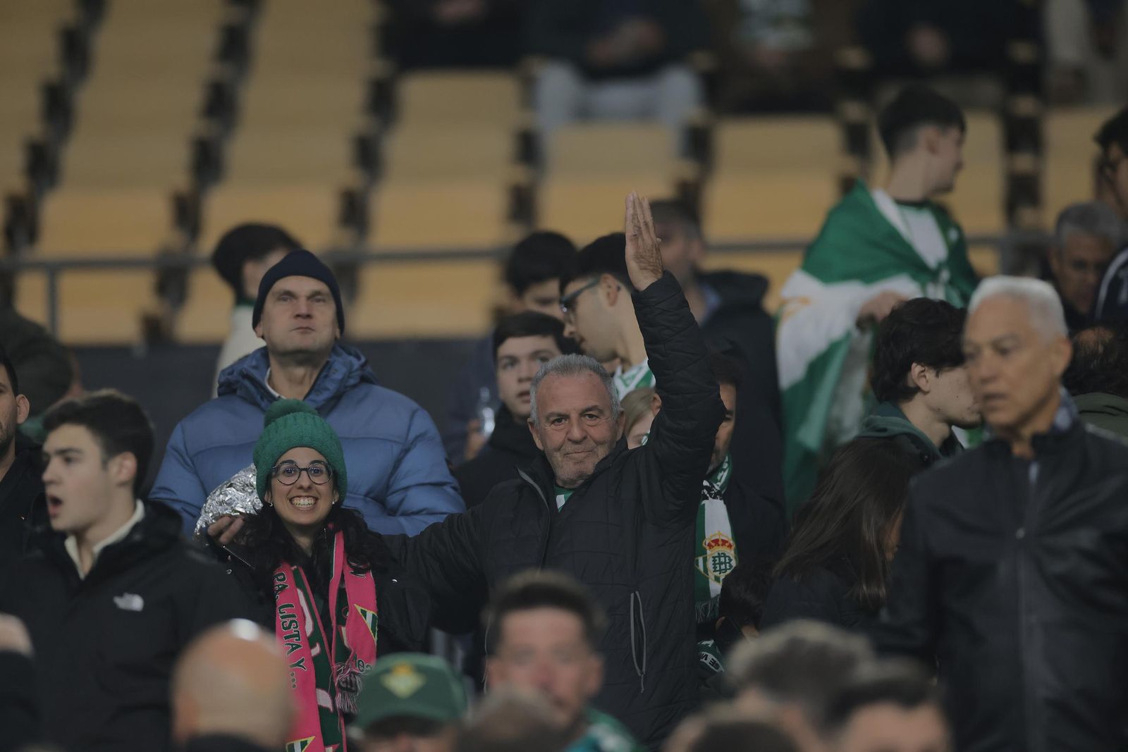 Búscate en las fotos del Betis - Utrecht
