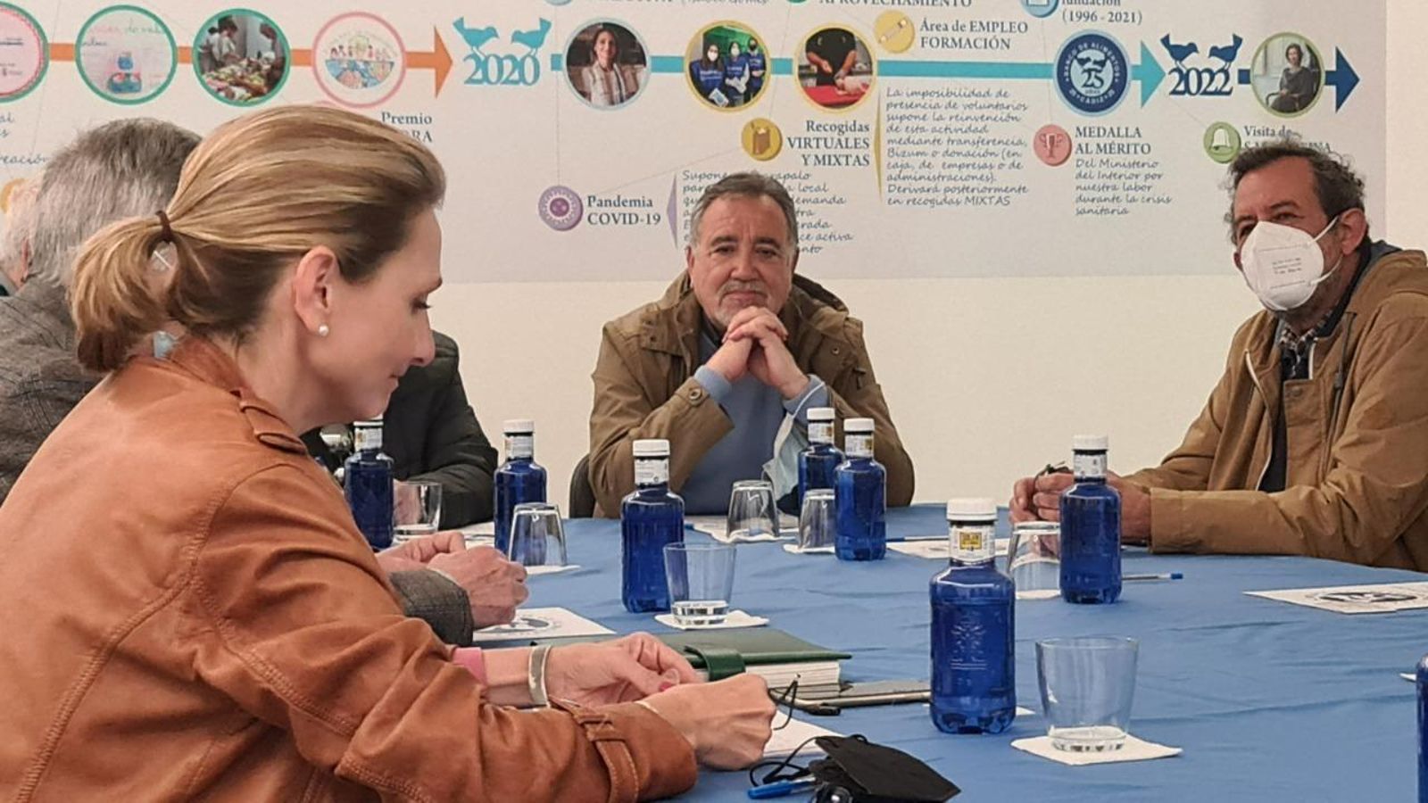 Un momento de la reunión en la sede del Banco de Alimentos de Cádiz. Un momento de la reunión en la sede del Banco de Alimentos de Cádiz.