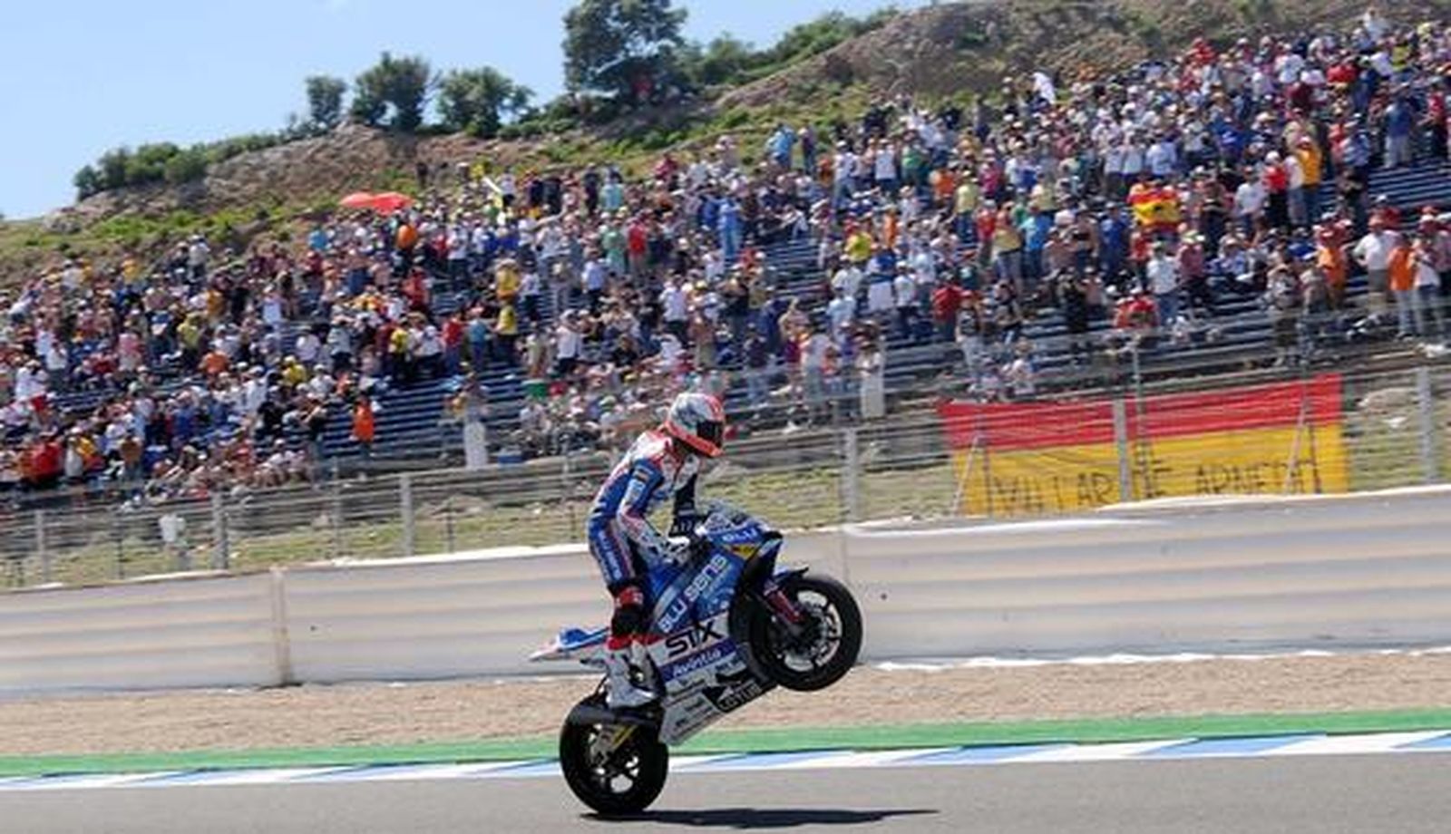 Tamizawa impide el pleno español en los entrenamientos oficiales del Gran Premio de España de Motociclismo, con ´poles´ para Pedrosa en MotoGP y Márquez en 125cc

Foto: Juan Carlos Toro/ Manuel Aranda