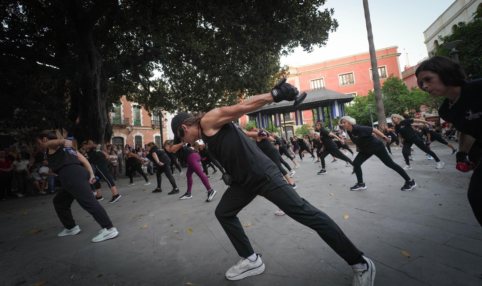 Imágenes de la fiesta Alma Hispana y la Noche Azul y Blanca en Jerez