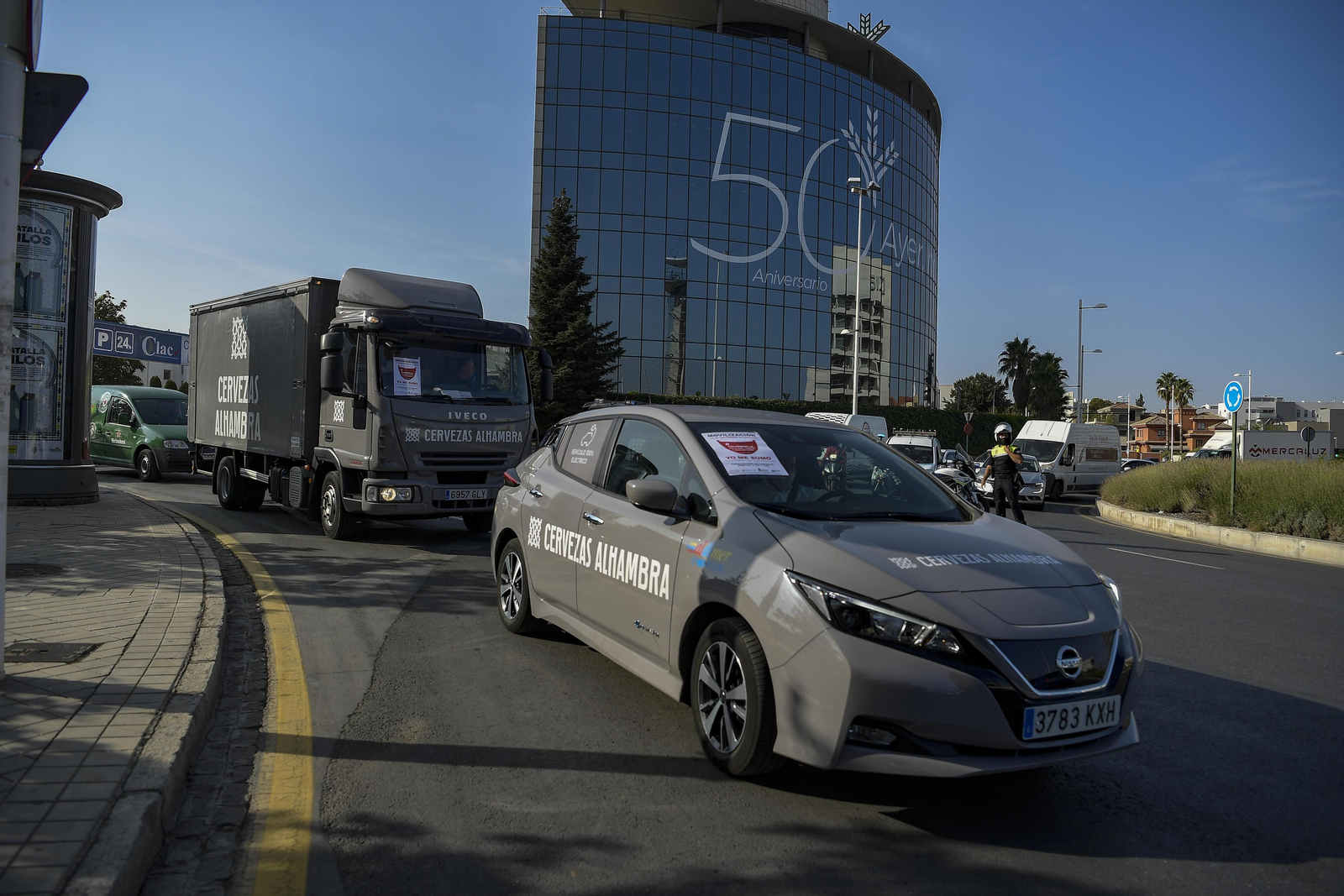 Fotos: El turismo se manifiesta en Granada