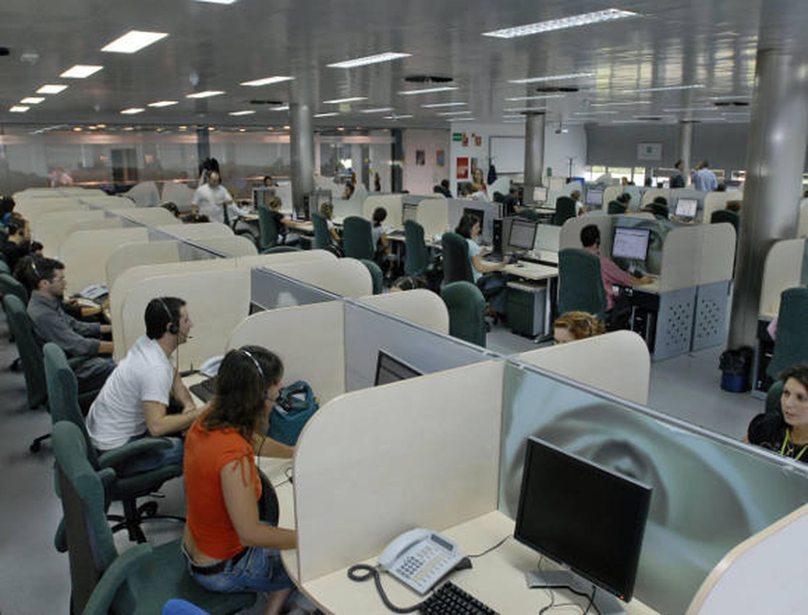 Los sevillanos usan Salud Responde un 10% más en el primer semestre de 2014