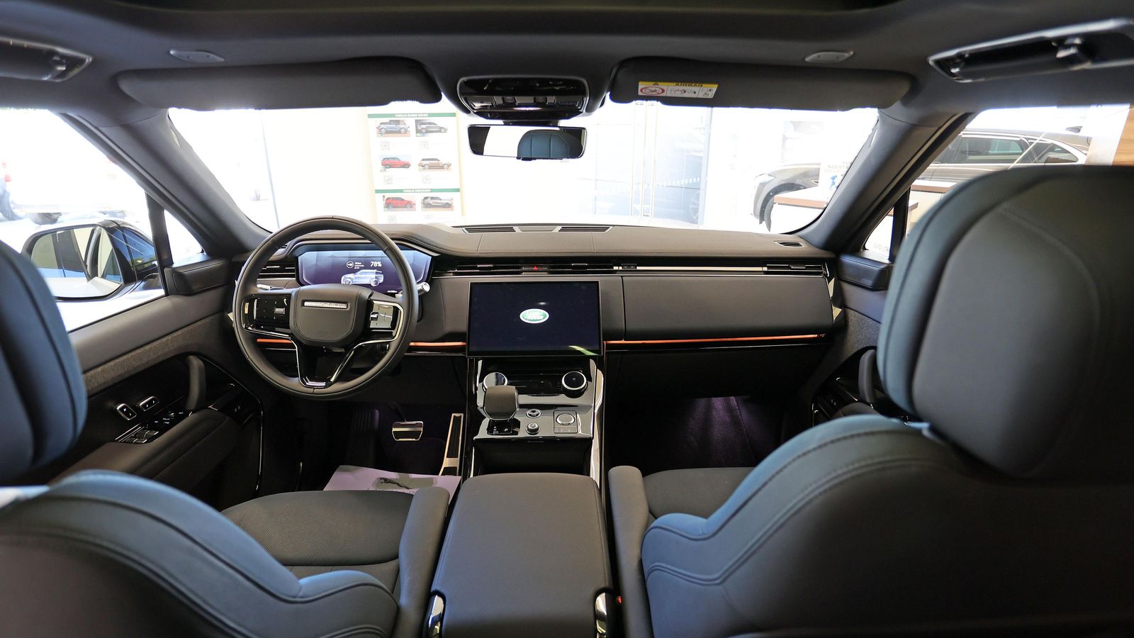 Interior del nuevo Range Rover Sport presentado por GYSA.