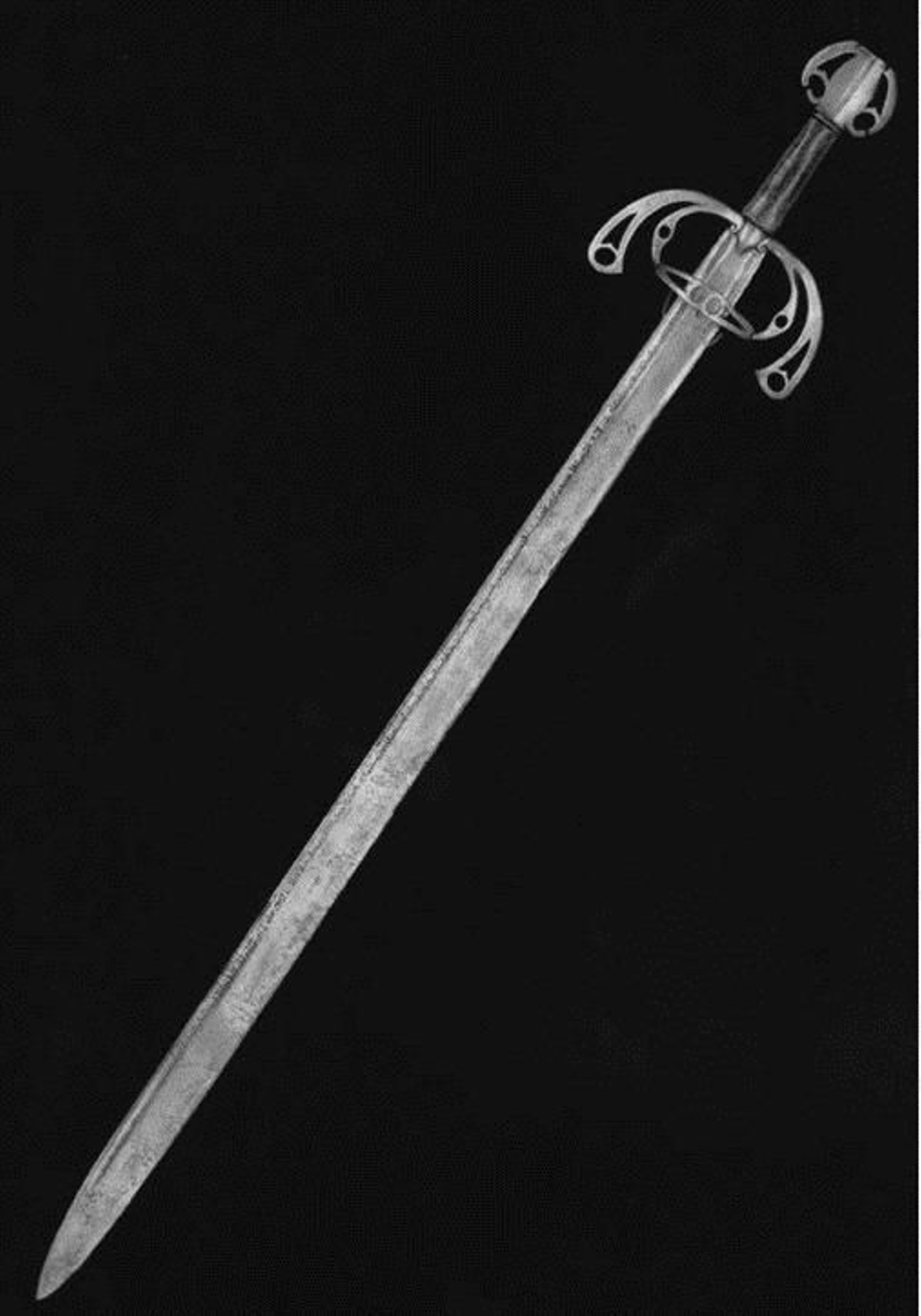 Espada de protocolo de Muhammad V con inscripción relativa a su “conquista” de Algeciras.