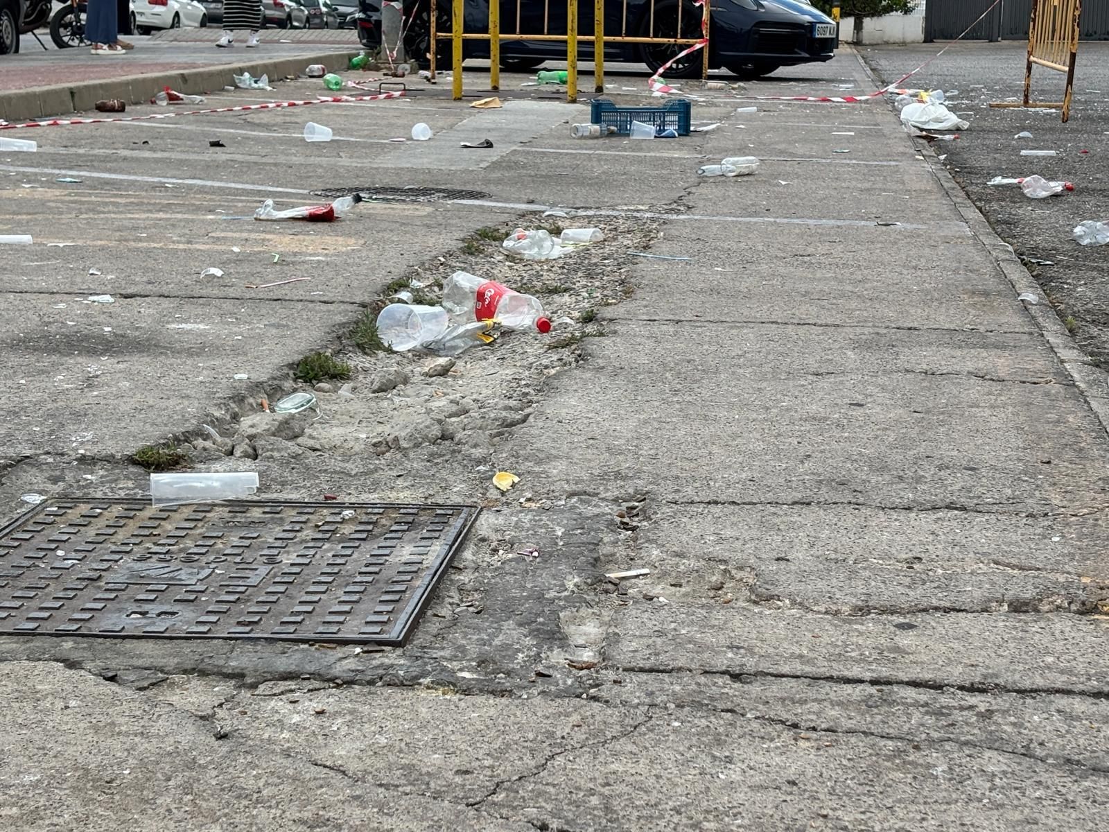 VOX El Puerto denuncia la falta de recogida de basuras y  limpieza en plena temporada turística