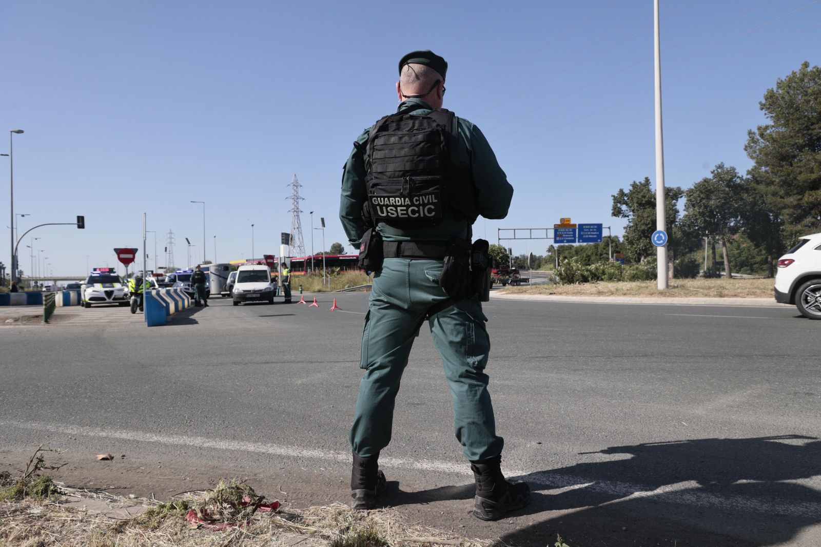 Un guardia civil de la Usecic, en el control de este sábado.