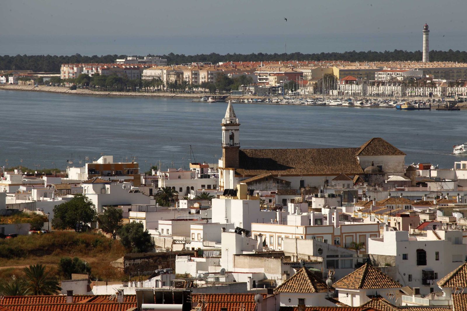 Las dos orillas del Guadiana unen en los tres municipios de la Eurociudad.