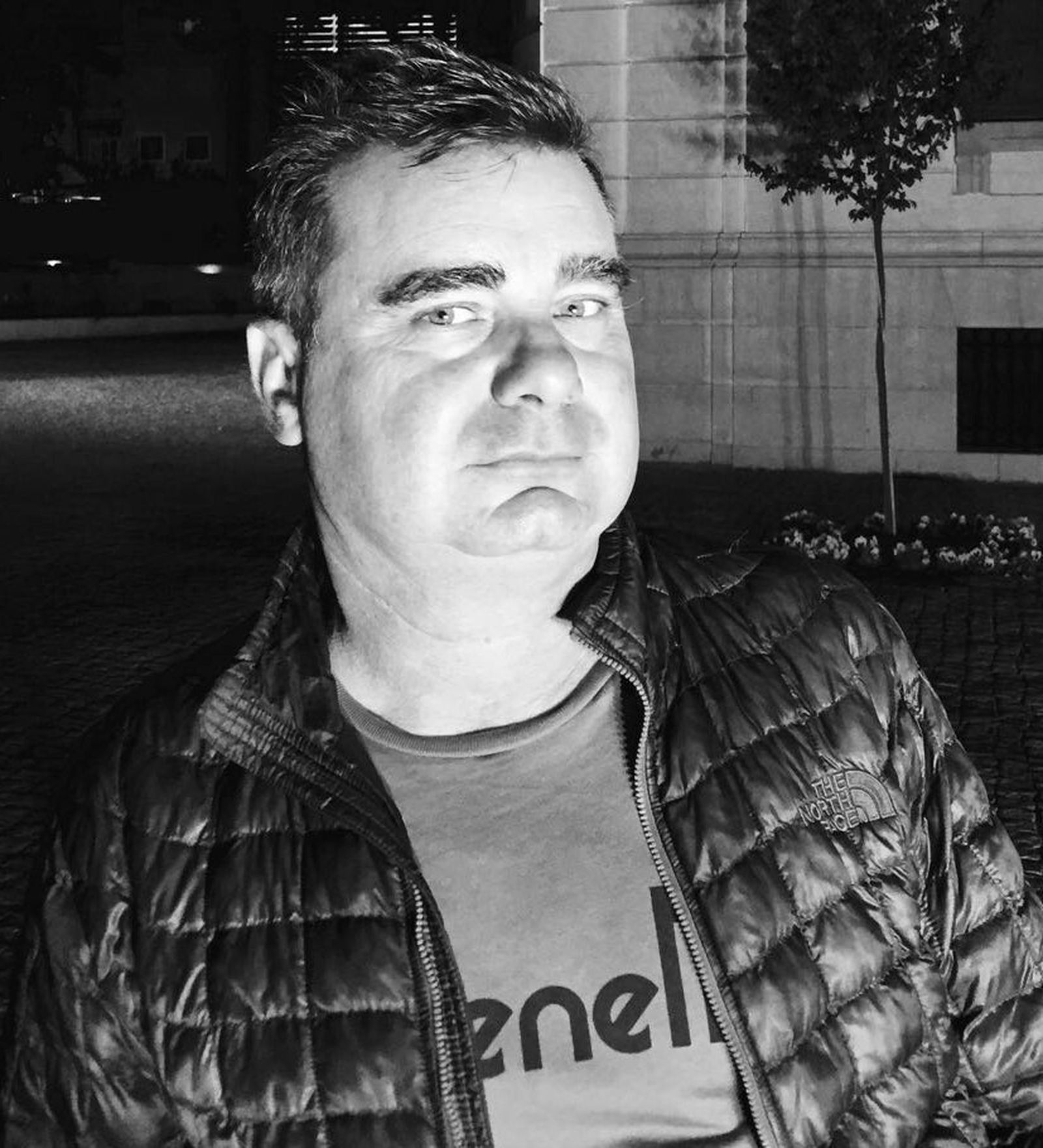 El escritor Ramón Bascuñana (Alicante, 1963).