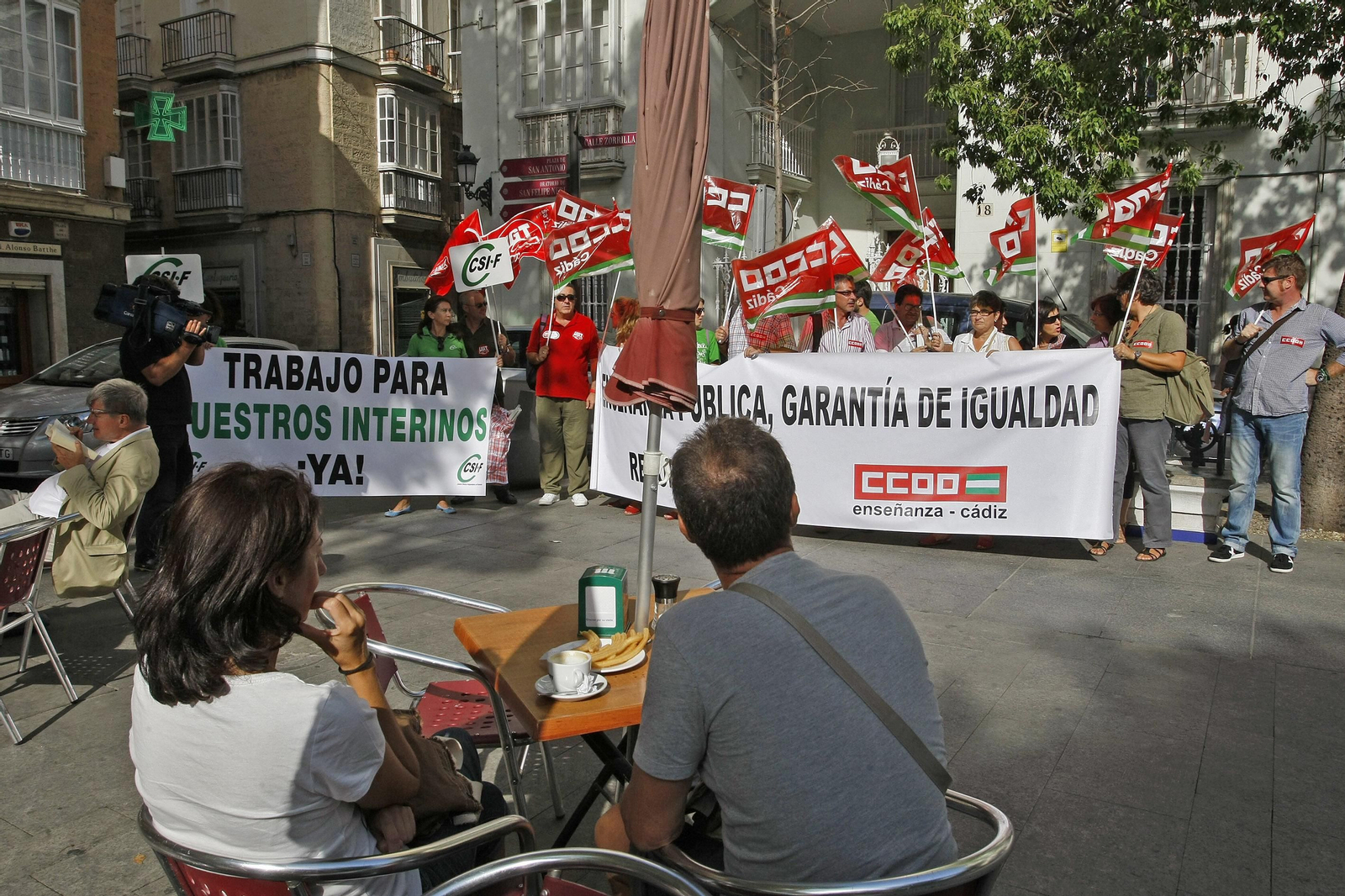 Una protesta sindical del profesorado, hace años, ante la Delegación de Educación.