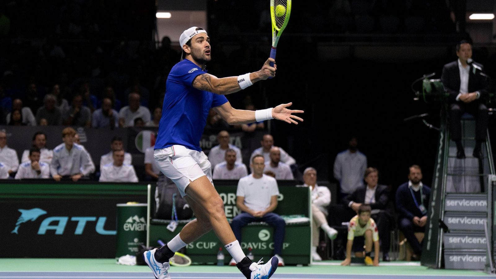 Berrettini derrota a Kokkinakis y acerca a Italia a la final de la Copa Davis