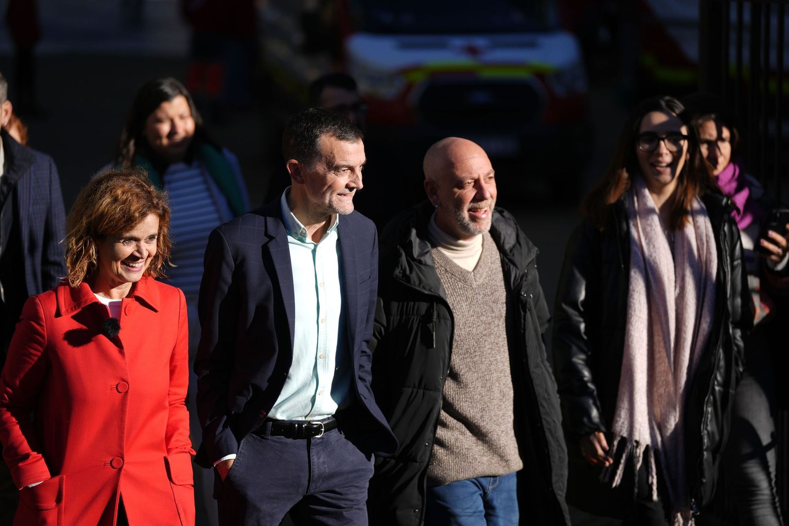 El candidato a la presidencia de la Junta en Por Andalucía, Antonio Maíllo, flanqueado por Esperanza Gómez y Ernesto Alba, cabezas de lista de Cádiz y Málaga.