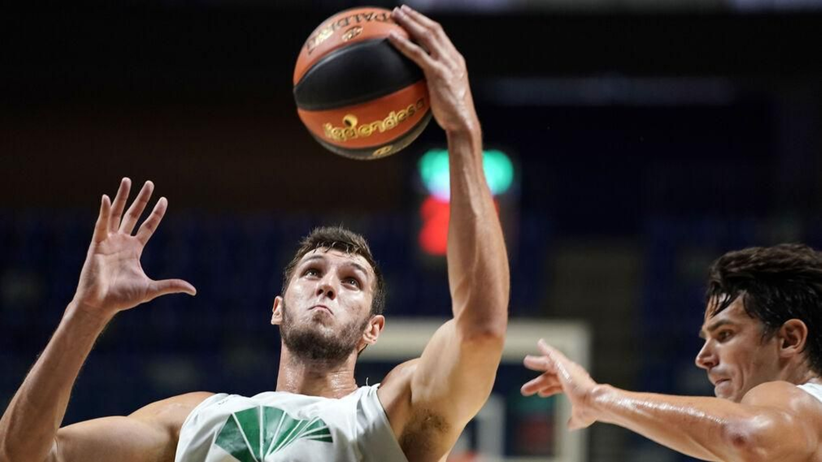 Rubén Guerrero y Carlos Suárez, en la temporada pasada. Rubén Guerrero y Carlos Suárez, en la temporada pasada.