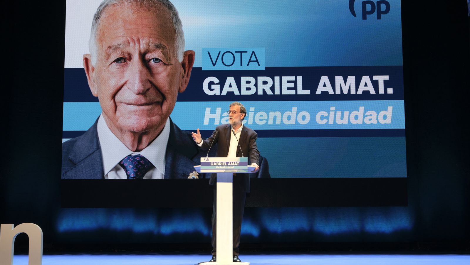 Imágenes de Rajoy apoyando la candidatura de Gabriel Amat a la Alcaldía de Roquetas de Mar