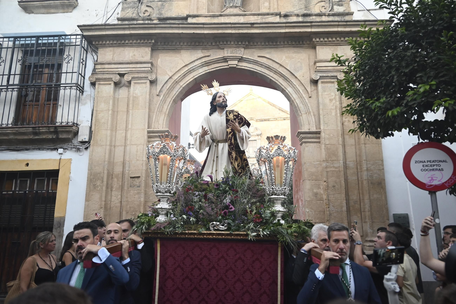 Las mejores imágenes del traslado del Señor del Huerto de Córdoba