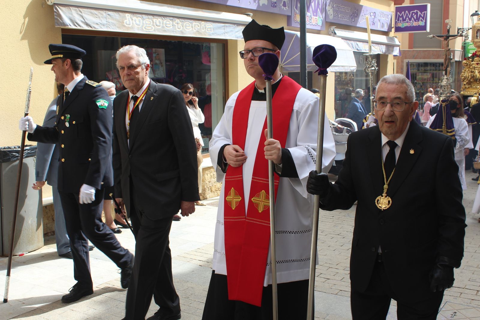 Procesión de la Hermandad de Jesús en Vera, en imágenes