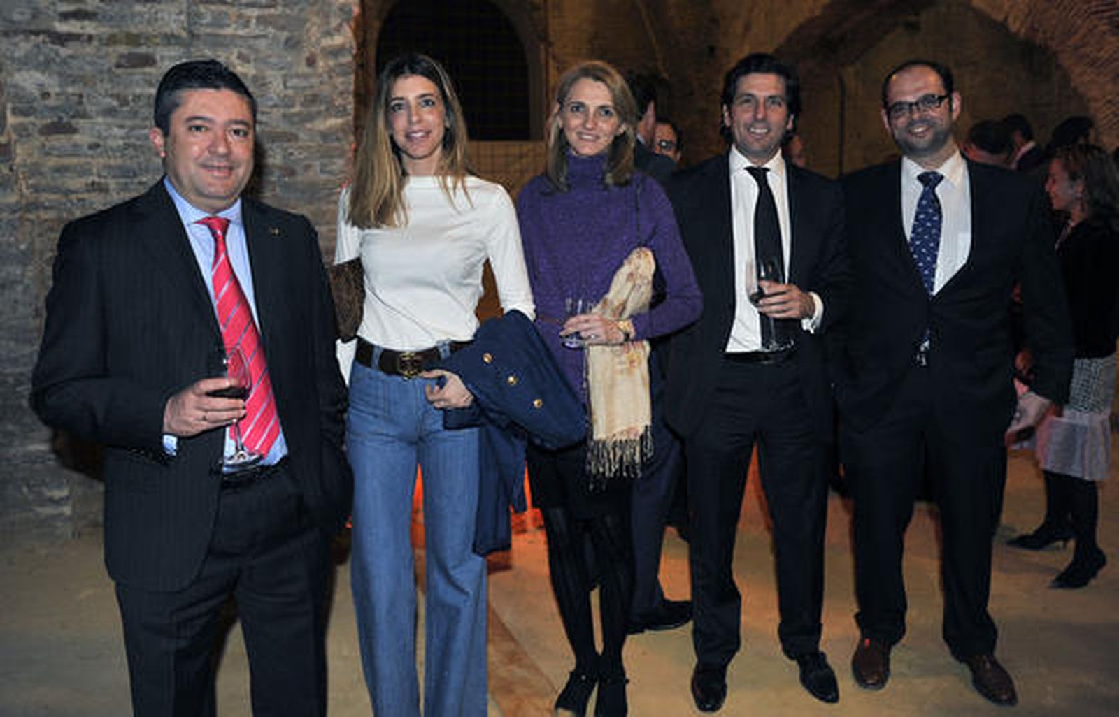 Luis Enrique Flores, secretario del Ayuntamiento de Sevilla; Rocío Puch; Rosario Hernández y los abogados Alfonso Pérez y José Antonio Matz. / Juan Carlos Vázquez