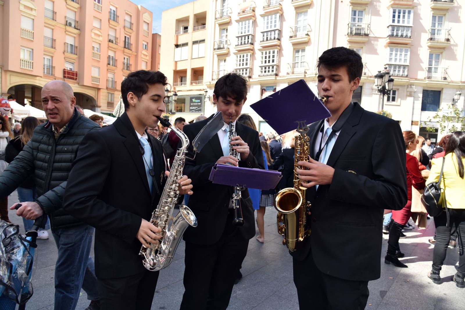 Imágenes del Resucitado por La Línea