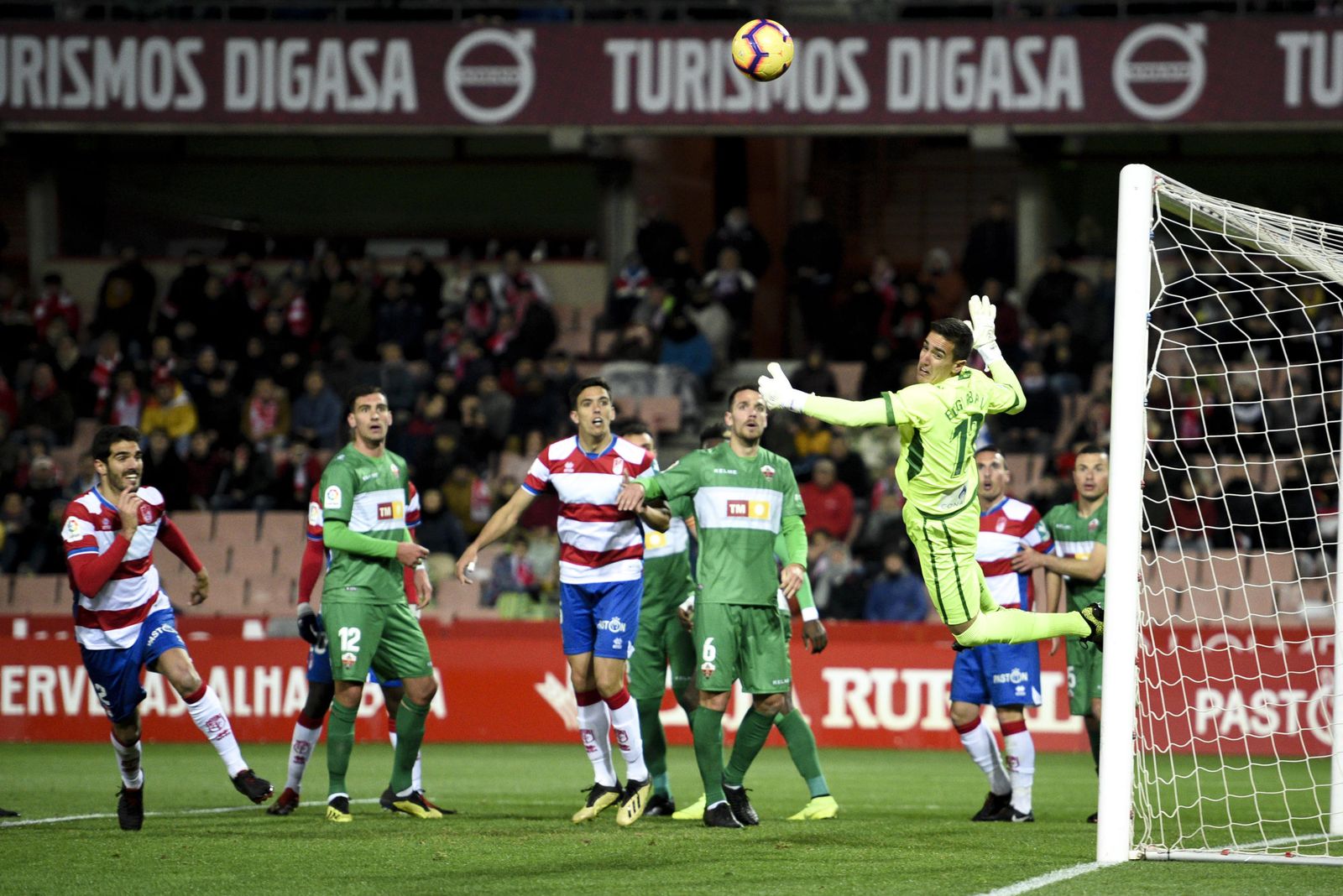 El Granada comenzó la segunda vuelta con un triunfo ante el Elche