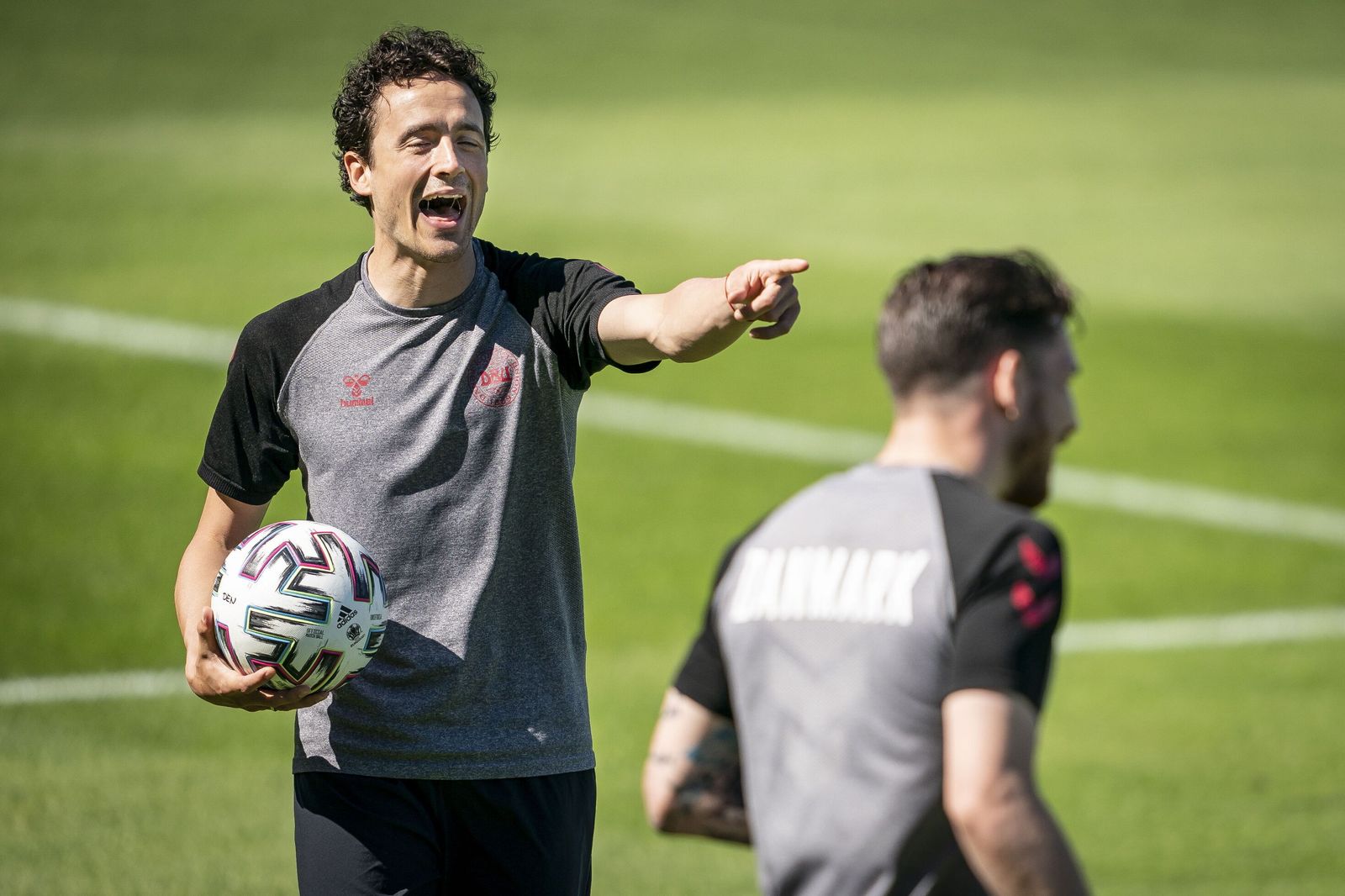 El centrocampista del Sevilla Thomas Delaney, en un entrenamiento con la selección danesa.