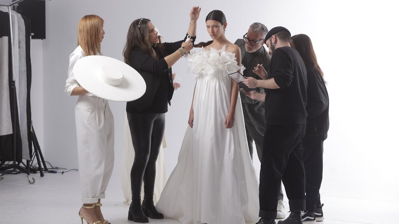 La nueva colección de trajes de novia de Claro Couture.