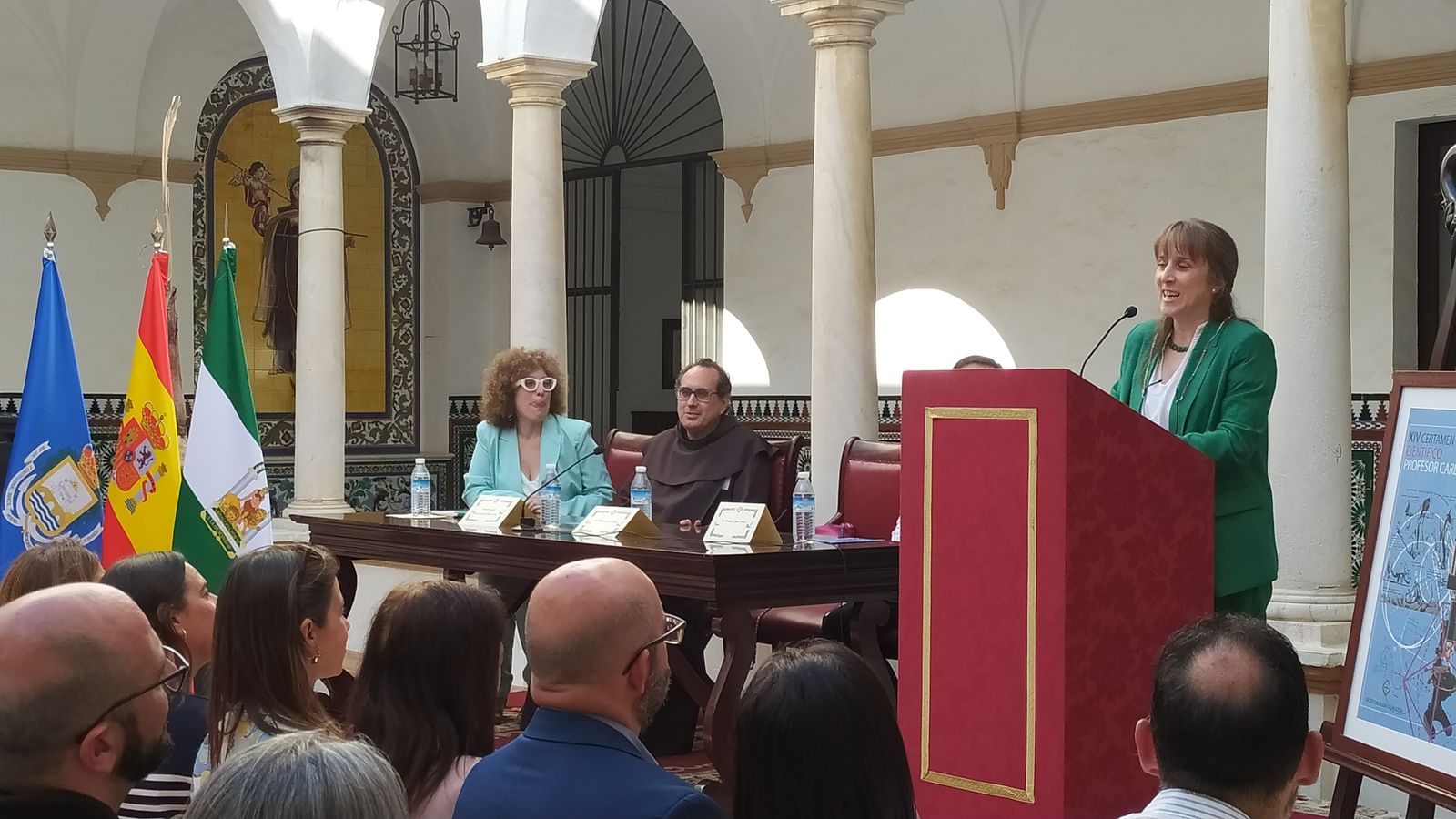 Mónica García Alloza durante su intervención en la clausura del certamen Carlos López, en el Liceo de San Fernando.
