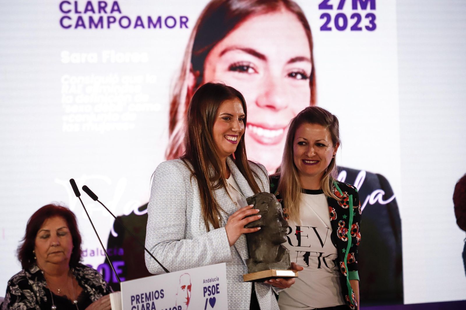 El PSOE Andalucía entrega los Premios Clara Campoamor en Granada