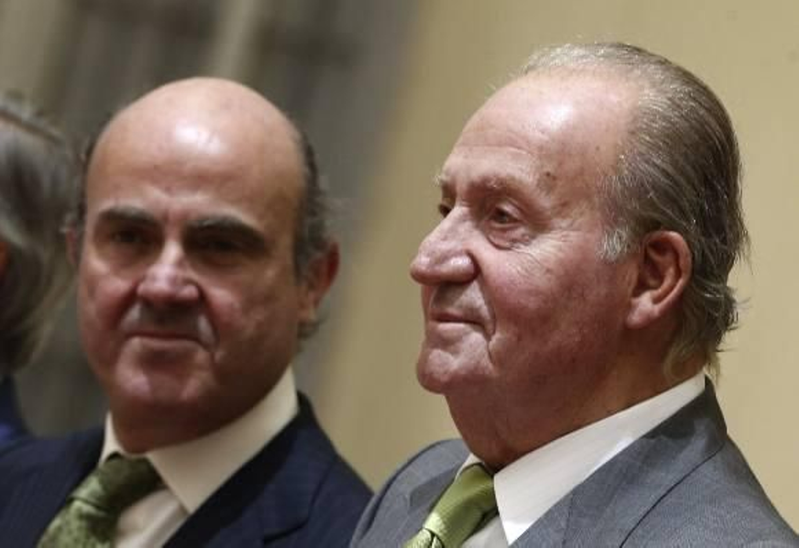 Los empresarios ovacionan al Rey en su primer discurso tras su abdicación